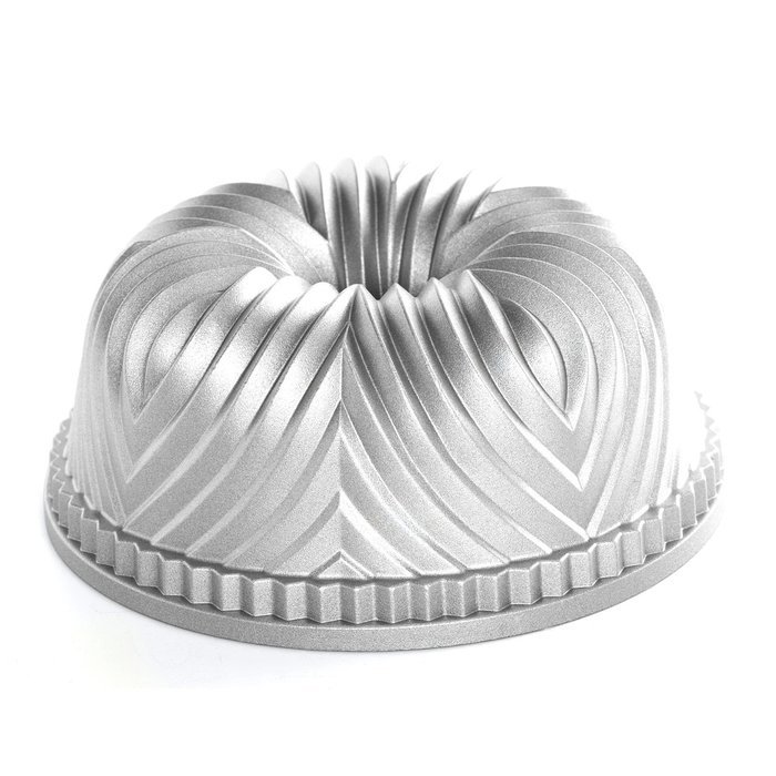 Nordic Ware Pro Cast Original Bundt Pan, 12 Cup N12
