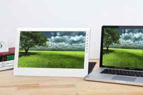 GeChic 2501C 15.6&quot; Portable Monitor with HDMI, VGA Inputs N6