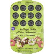 Wilton 24-Cavity Scallop Cookie Pan, 16.528 by 11.242-Inch N3