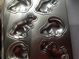 Wilton Dinosaur Cake Pan, 2105-9331, 6 Miniature Cakes