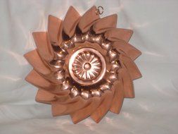Vintage Coppertone Aluminum Jell-O Mold Cake Pan w/ Hanging Loop N2