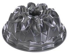 Nordic Ware 57137 Platinum Collection Cast Aluminum American Star Bundt N2