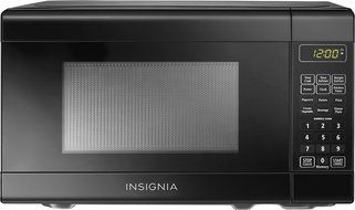 Insignia&trade; - 0.7 Cu. Ft. Compact Microwave - Black N4