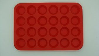 24 Cup Perfect Silicone Pan for Cupcake &amp; Muffin, Easy To Clean, Oven/Microwave/Dishwasher/Freezer safe, Heat...