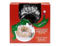 NordicWare Holiday Wreath Bundt Pan &amp;Bonus Cake Mix