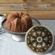 Ezeso Non-Stick Carbon Steel Cake Bundt Pan for Baking,Bakeware (Lily) N8