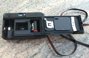 Canon Japan Canon Self-Timer Pre-Focus Sure Shot w/Auto Focus CAFS Canon Lens 38mm 1:2.8 Filmed Camera (Black... N6