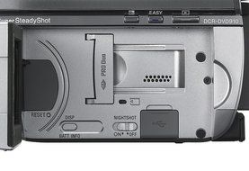 Sony DCR-DVD910 4MP DVD Handycam Camcorder with 15x Optical Image Stabilized Zoom (Discontinued by Manufacturer) N4