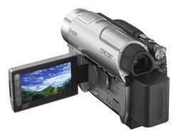 Sony DCR-DVD910 4MP DVD Handycam Camcorder with 15x Optical Image Stabilized Zoom (Discontinued by Manufacturer) N5