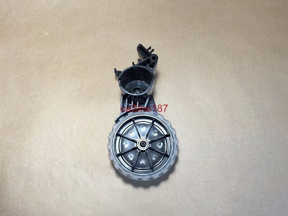 Neato Right Wheel Tread xv Series xv-11 xv-14 xv-15 xv-12 xv-21 signature essentials