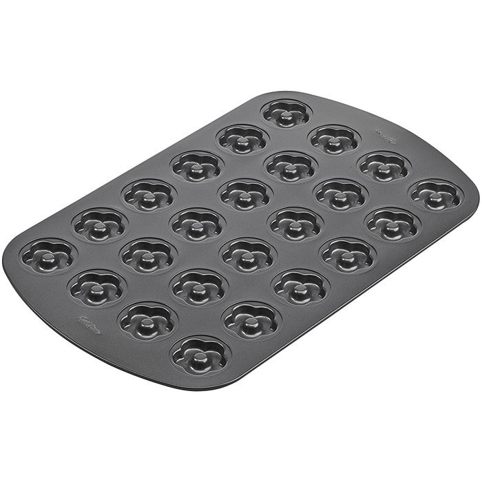 Wilton 24-Cavity Scallop Cookie Pan, 16.528 by 11.242-Inch N2