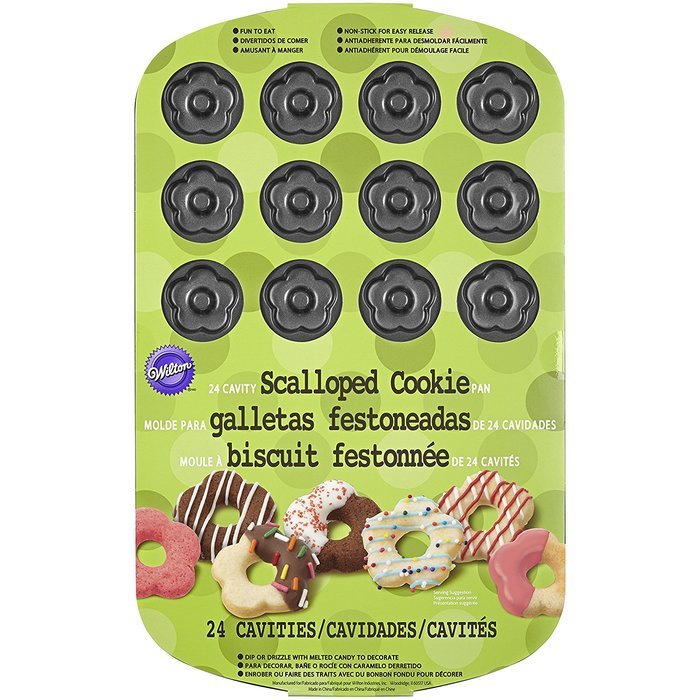 Wilton 24-Cavity Scallop Cookie Pan, 16.528 by 11.242-Inch N3