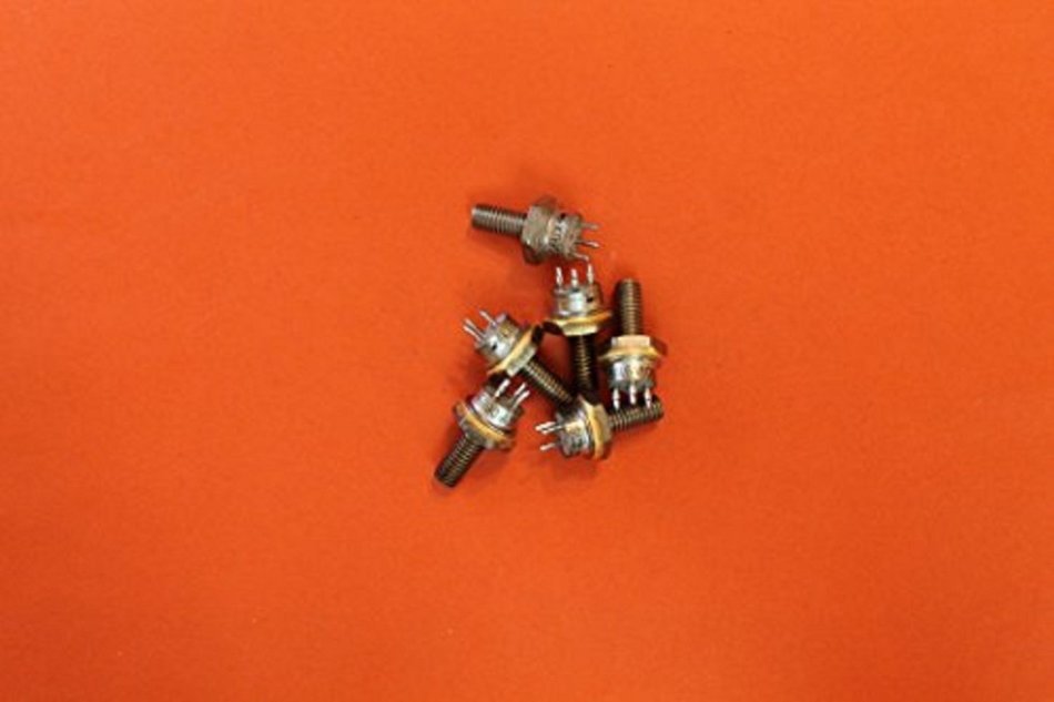 Transistors silicon KP901A analogue VMP1 USSR 5 pcs N3