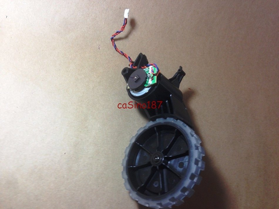 Neato LEFT Wheel Assembly + motor xv Series xv-11 xv-14 xv-15 xv-12 xv-21 N3