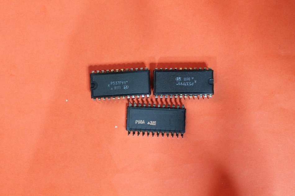 IC / Microchip KR537RU8 analogue TC5516 USSR 10 pcs N2