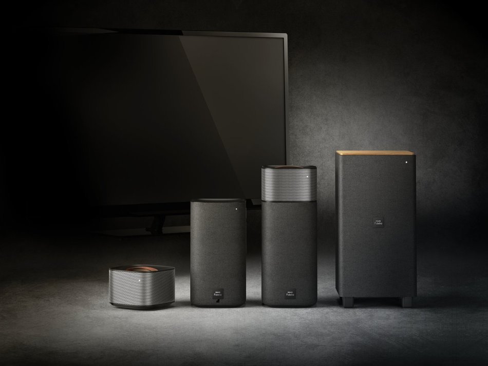Philips Fidelio E5 Wireless Surround on Demand Speakers N9
