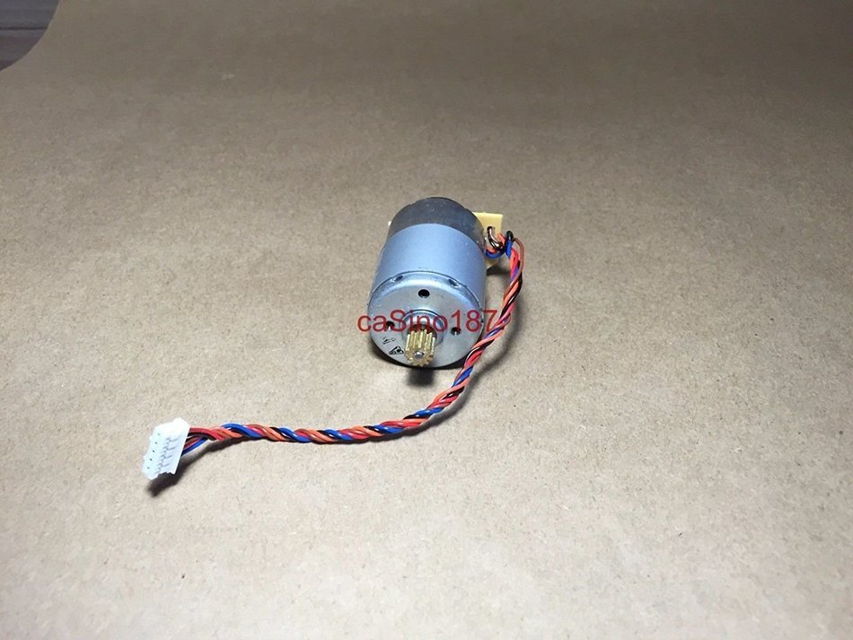 Neato Left or Right Wheel Motor xv Series xv-11 xv-14 xv-15 xv-12 xv-21 signature essentials N3