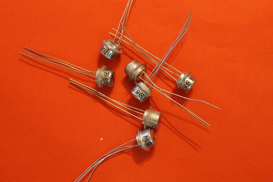 Transistors Germanium MP42A analogue 2N1353, 2N581, ASY31, ASY33 USSR 50 pcs
