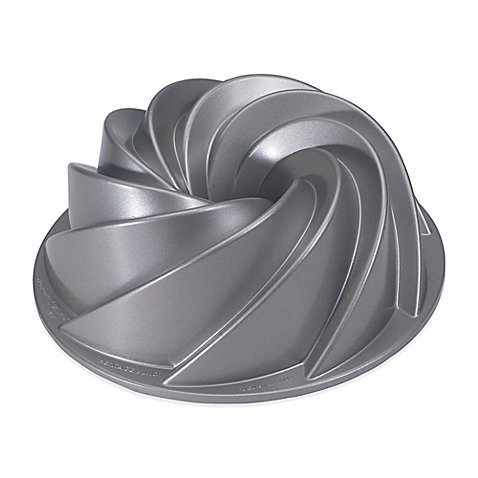Nordic Ware&reg; 10-cup Capacity Heritage Bundt Pan Aluminum Construction