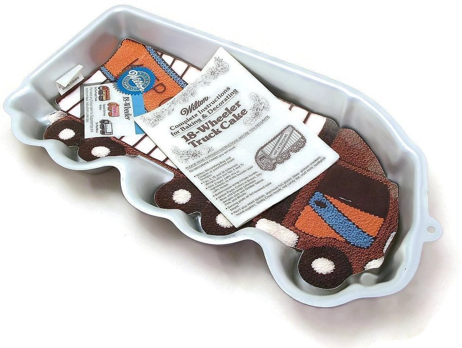Wilton Cake Pan: 18 Wheeler Truck/Tractor Trailer/Moving Van (2105-0018, 1986) N4