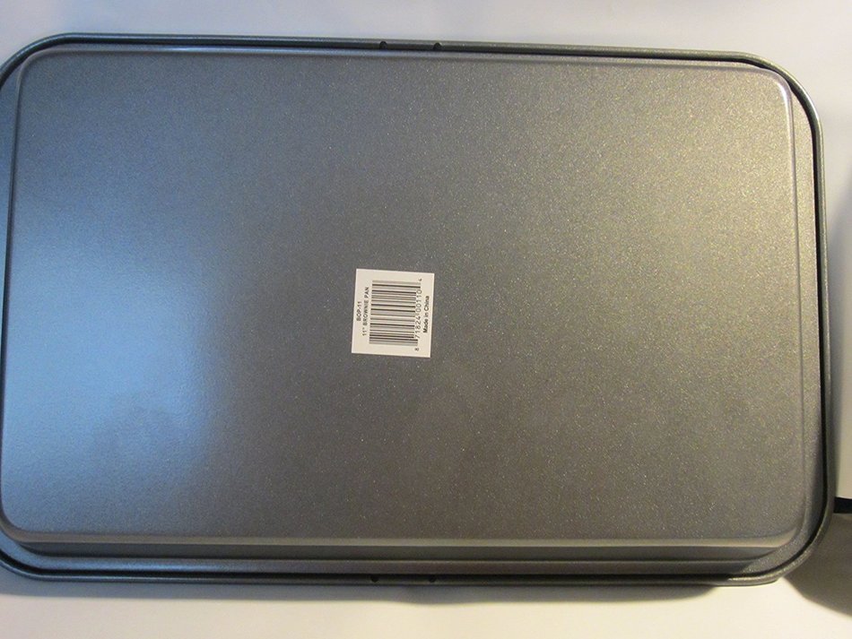 Premium Bakeware Collection Non-Stick 11" Brownie Pan N4