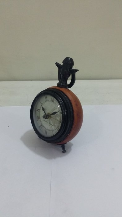 NAUTICAL MARITIME ~ RED LEATHER POWDER COATED DESKTOP ~ SMALL TABLE CLOCK ~ WORKING CLOCK N2