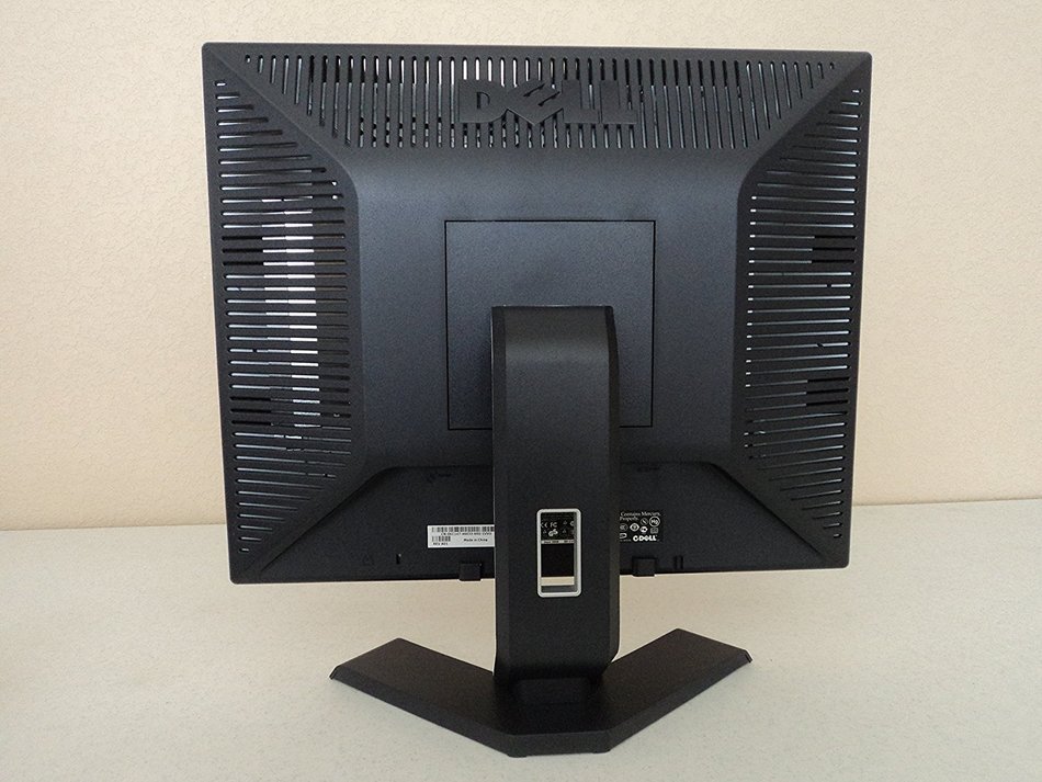 19" Dell E196FPb LCD Monitor (Black) N2