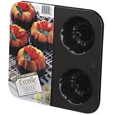 Wilton Excelle&reg; 4 Cavity Mini Fluted Mold