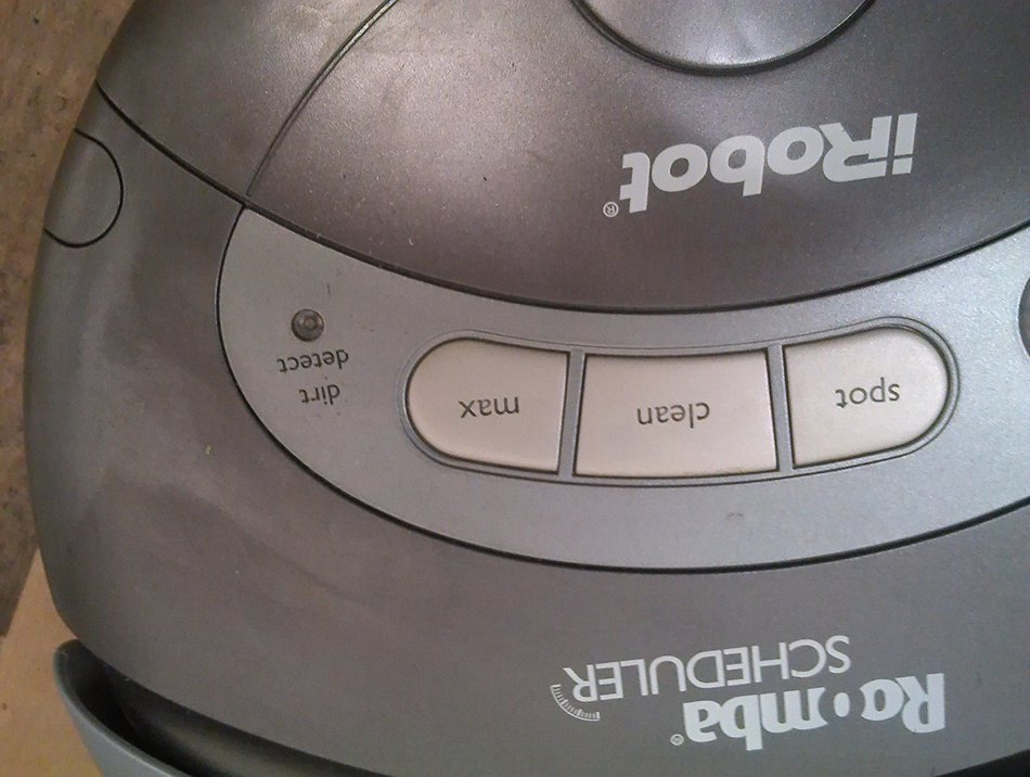 Irobot Roomba 4225 Remote Scheduler Robotic Vacuum with advanced Scheduler Pack N9
