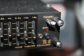 Rane Sse-35 Home Cinema Equalizer Used N2