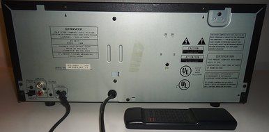 Pioneer PD-F705 26 Disc CD Changer Complete with Remote AV Cables and Instruction Manual - Compact Disc - Music N7