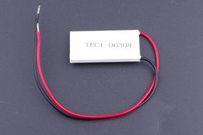 SMAKN 40*20mm TEC1-06308 Electronic Thermoelectric Cooler Peltier Plate Module heatsinks N4