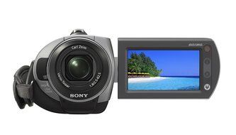 Sony DCR-SR62 30GB Hard Disk Drive Handycam Camcorder with 25x Optical Zoom (Handycam Station Included) N7