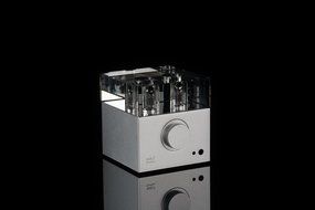 Woo Audio 2nd gen WA7 Fireflies Headphone Amplifier/DAC in Silver N4
