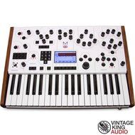 Modal Electronics 001 37-key analog/digital hybrid two-voice synthesizer N2