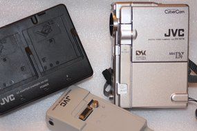 JVC GR-DVM70U Digital Cybercam Camcorder with Built-in Digital Still Mode N2