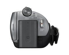 Sony DCR-SR62 30GB Hard Disk Drive Handycam Camcorder with 25x Optical Zoom (Handycam Station Included) N9