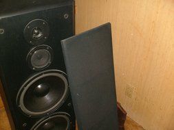 K.L.H. 4 WAY FLOOR STANDING SPEAKERS WITH COVERS N8