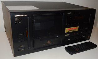 Pioneer PD-F705 26 Disc CD Changer Complete with Remote AV Cables and Instruction Manual - Compact Disc - Music N9