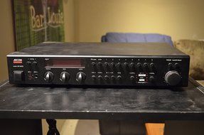Adcom Model GTP-500 II AM / FM Tuner/Preamplifier in excellent condition N2
