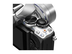 Olympus OM-D E-M10 with M.Zuiko ED 14-42mm 1:3.5-5.6 EZ Lens - Silver - International Version (No Warranty) N12