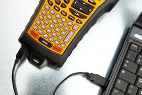 Rhinopro 6000 Professional Labeling Tool N5