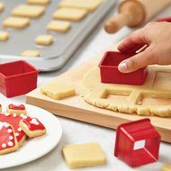 Cake Boss Decorating Tools 9-Piece Round Fondant and Cookie Cutter Set, Red N3