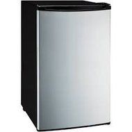 Magic Chef 4.4 cubic foot Mini Refrigerator