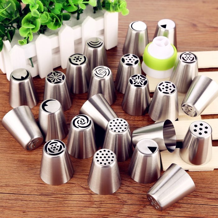 23 Piece Set Cake Decorating Tips Russian Decorating Tips Piping Pastry Tips Stainless Steel 23 piece Coupler,... N8
