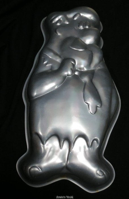 1975 Hanna-Barbera FRED FLINSTONES Cake Pan (17 Inches Tall) N2