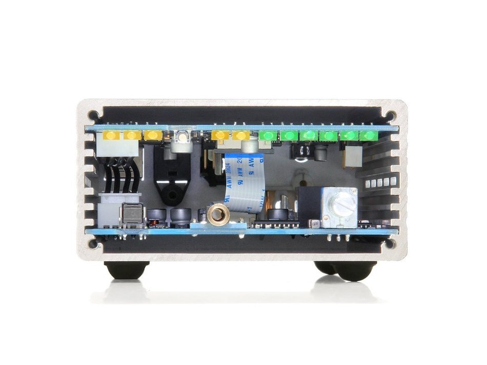 Soundfort DS-200: high-performance USB DAC - DSD5.6MHz (DoP), PCM192kHz / 32bit support N3
