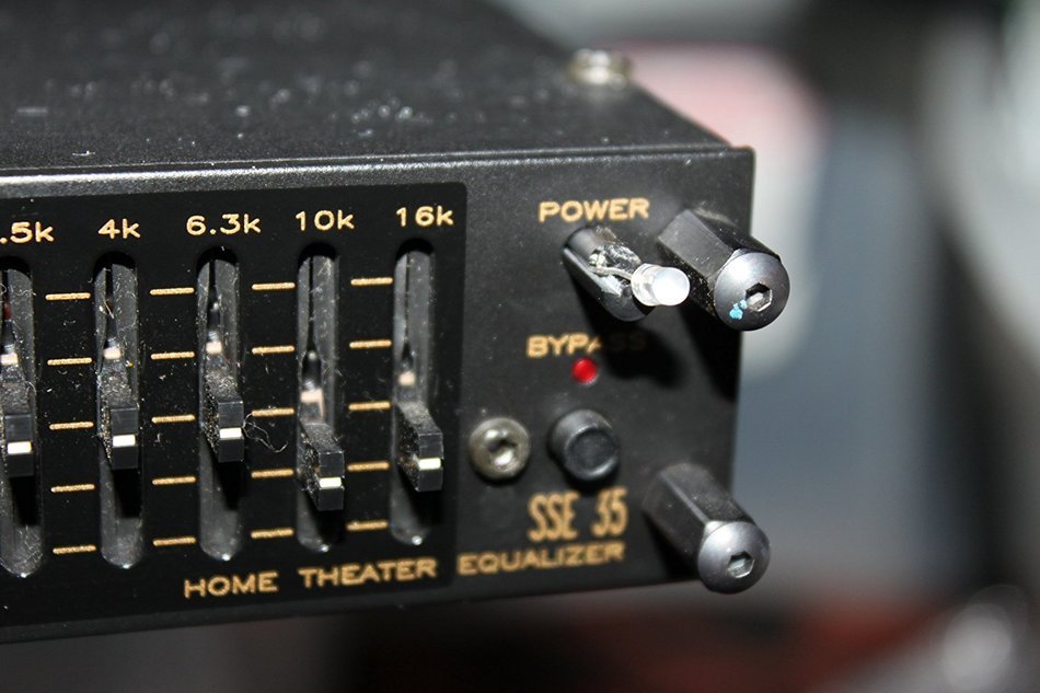 Rane Sse-35 Home Cinema Equalizer Used N2