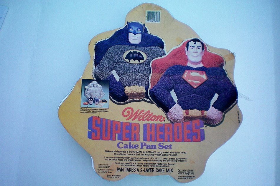 Wilton Superman Batman Super Hero Cake Pan (502-1212, 1977) Retired