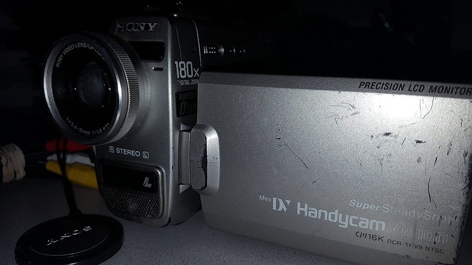 Sony DCR-TV9 Handycam (LCD not Working) N4